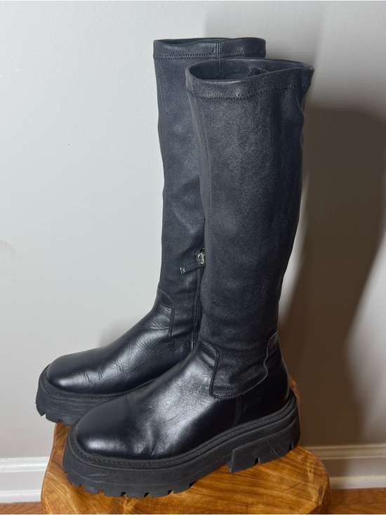 Zara Women’s Knee-High boots with a Treaded Lug Sole with side zipper 36/6 - Picture 4 of 11